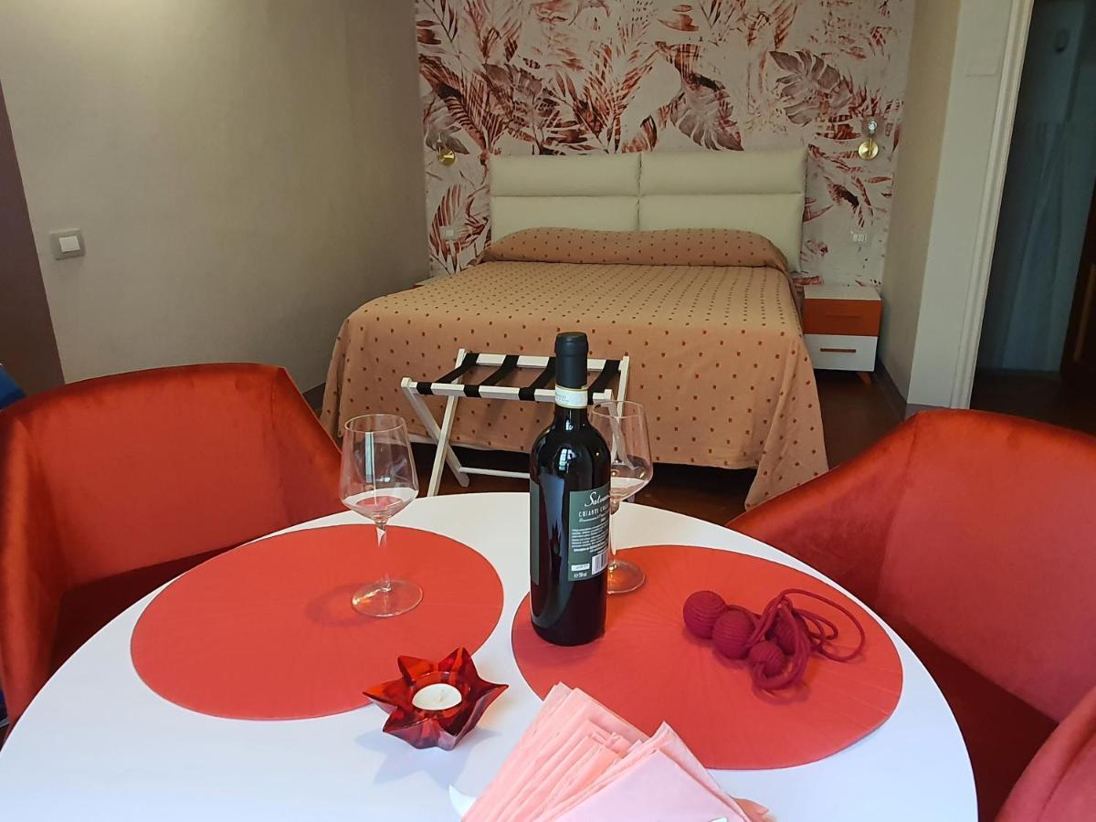 Rf Duomo Suites Florenz Exterior foto